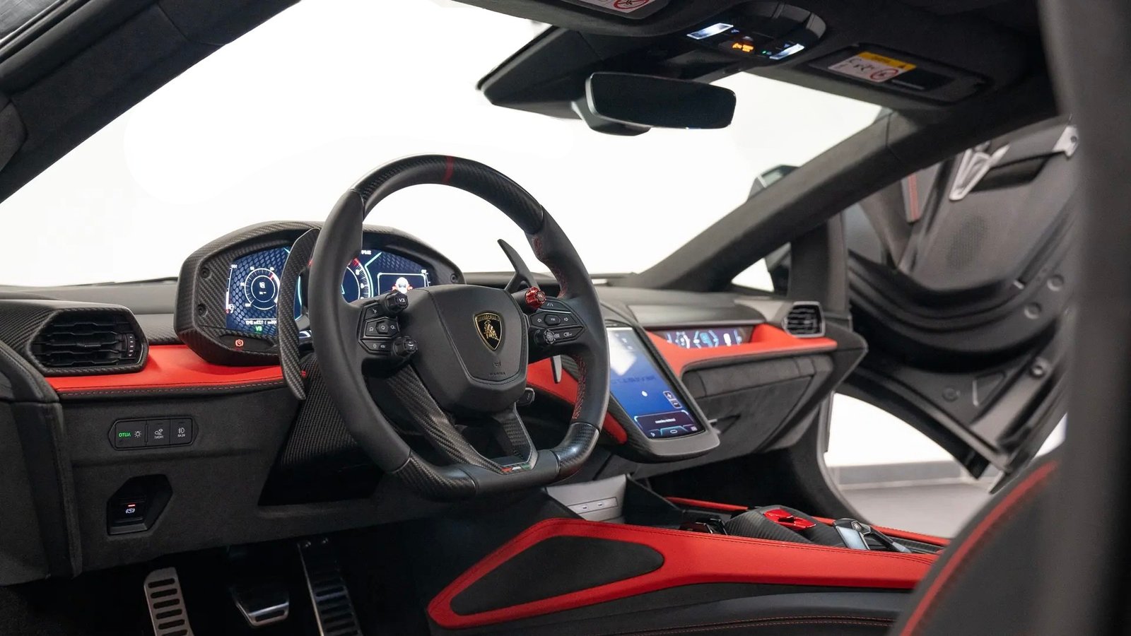 Lamborghini Revuelto